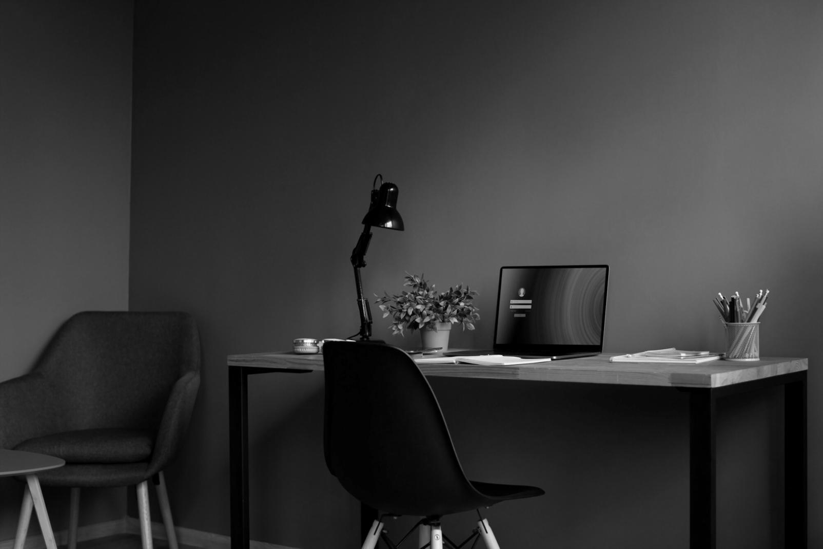 Analyse de données financières avec graphiques et tableaux